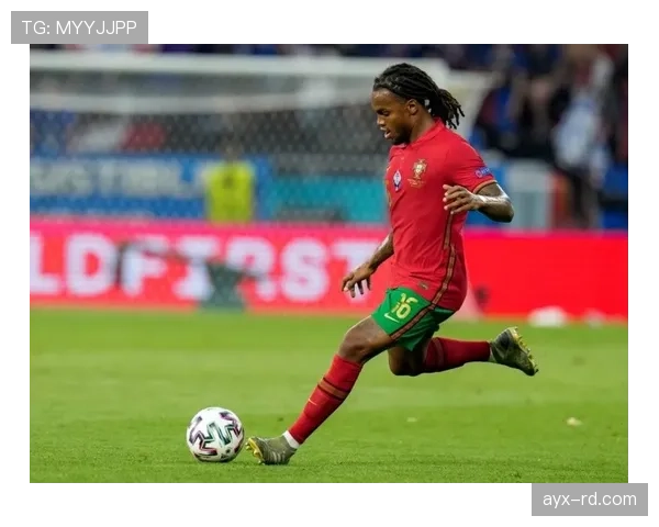 维蒂尼亚与巴雷拉:中场活动范围的战术角色对比 维蒂尼亚与巴雷拉:中场活动范围的战术角色对比